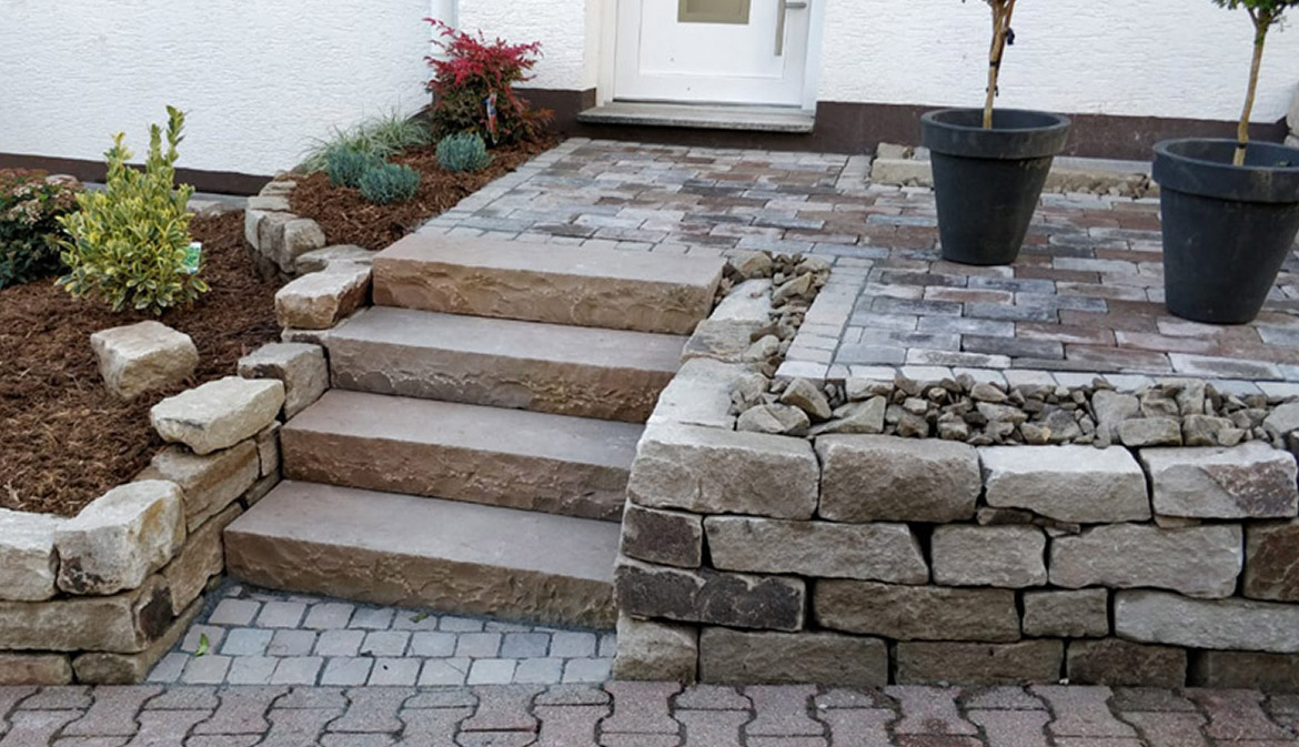 Steintreppen und Eingänge für den Garten in Wuppertal und Schwelm