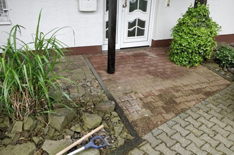 Neugestaltung Grundstück mit Hauseingang in Wuppertal und Schwelm